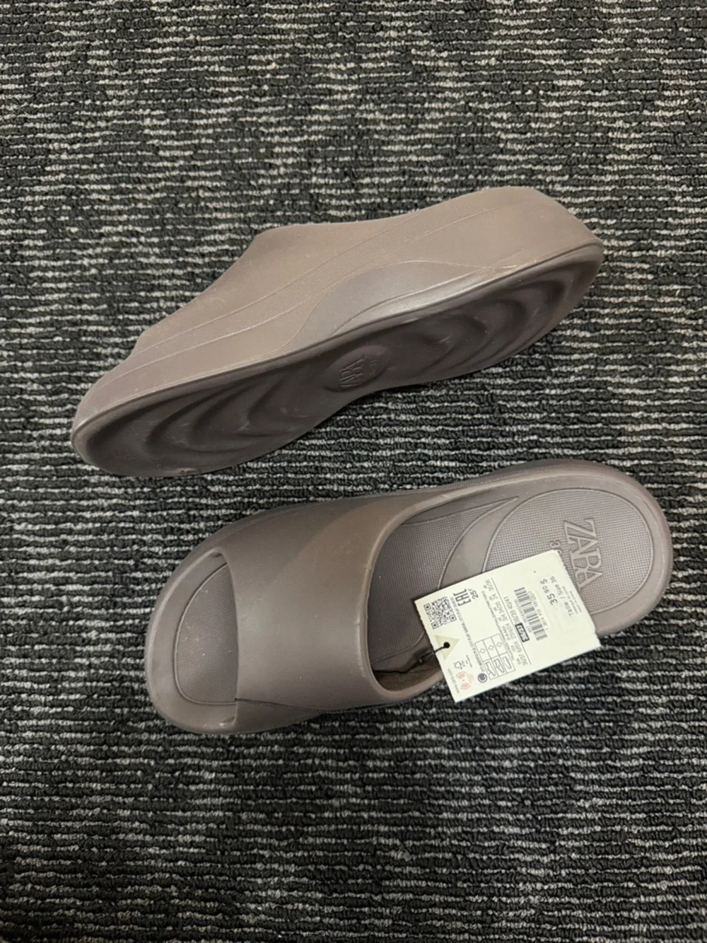 Zara Brown Slide Sandals - Picture 1 of 1